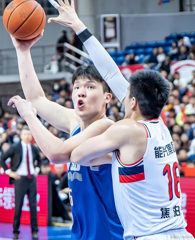亚博体育入口-风云突变!埃因霍温清晨强势反弹;CBA常规赛版图或变;气氛紧张;数据趋势出现新变化