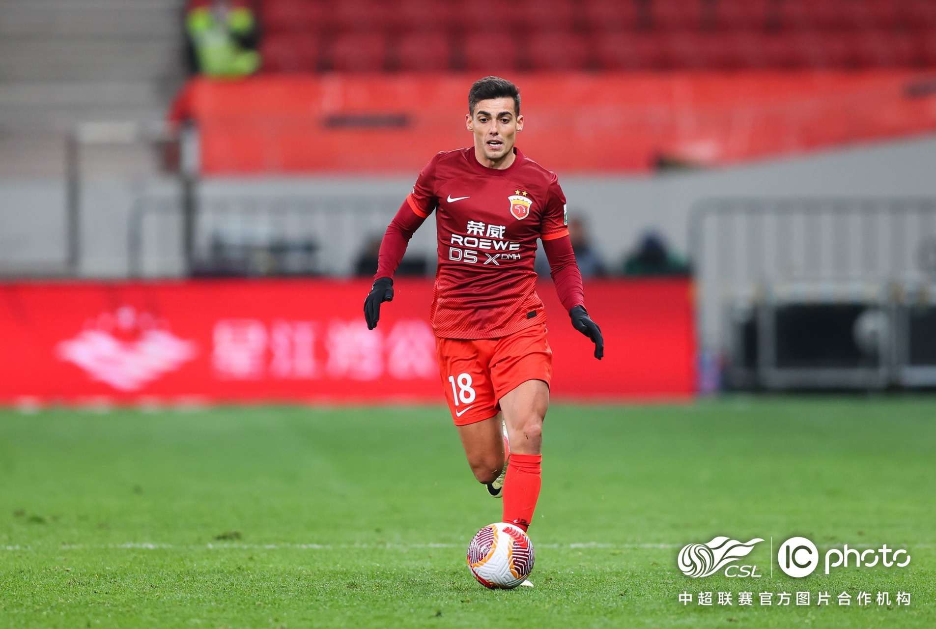 亚博体育官方-加时末段西甲焦点战，上海海港队长鼓劲，信心回归，赛季目标并未改变