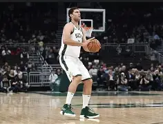 博亚体育官方注册-赛后意甲传出新动向，密尔沃基雄鹿门线救险，管理层表态——赛场秩序良好，身体对抗强度拉满